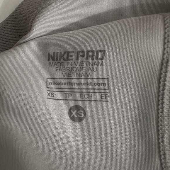 Nike Pro Women's XS White Athletic Training Shorts - Picture 3 of 4